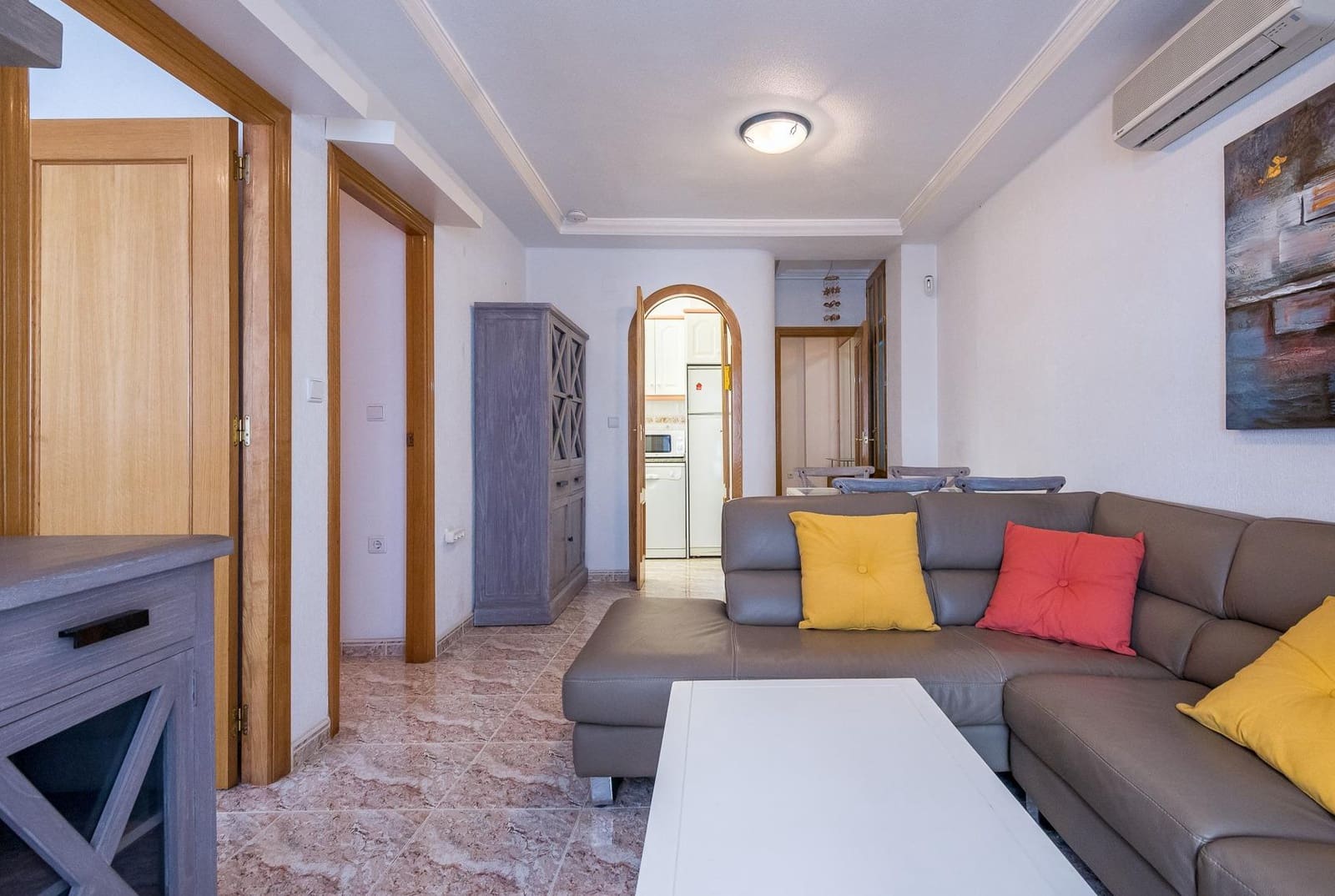 2 Zimmer Apartment zu verkaufen in Torrevieja mit Garage - 153.000 € (Ref: 9800667)