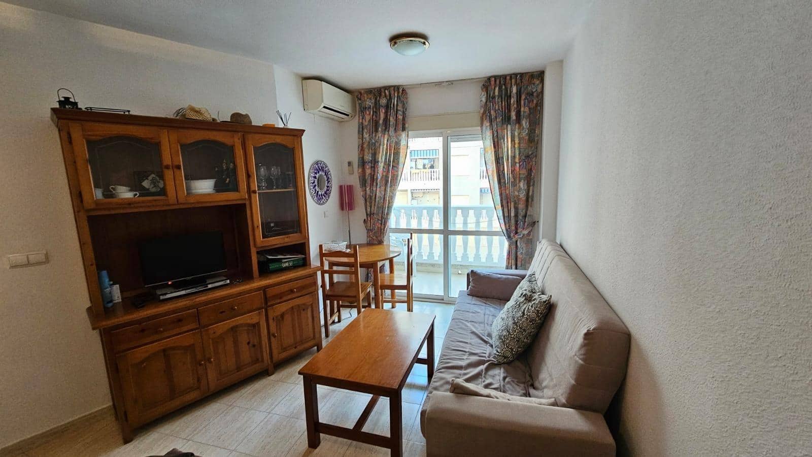 1 Zimmer Apartment zu verkaufen in Torrevieja - 119.900 € (Ref: 9800668)