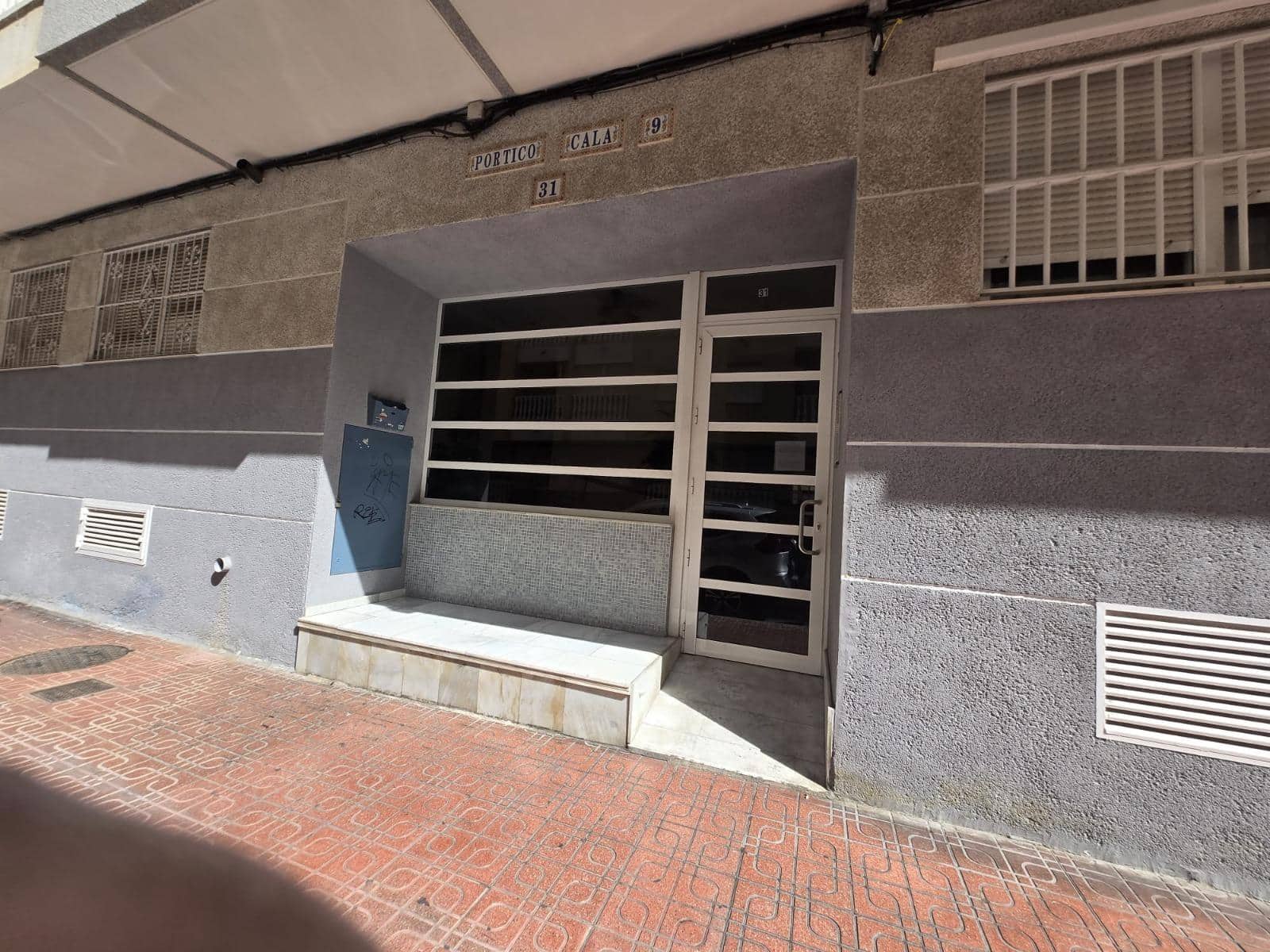 1 Zimmer Apartment zu verkaufen in Torrevieja - 119.900 € (Ref: 9800668)