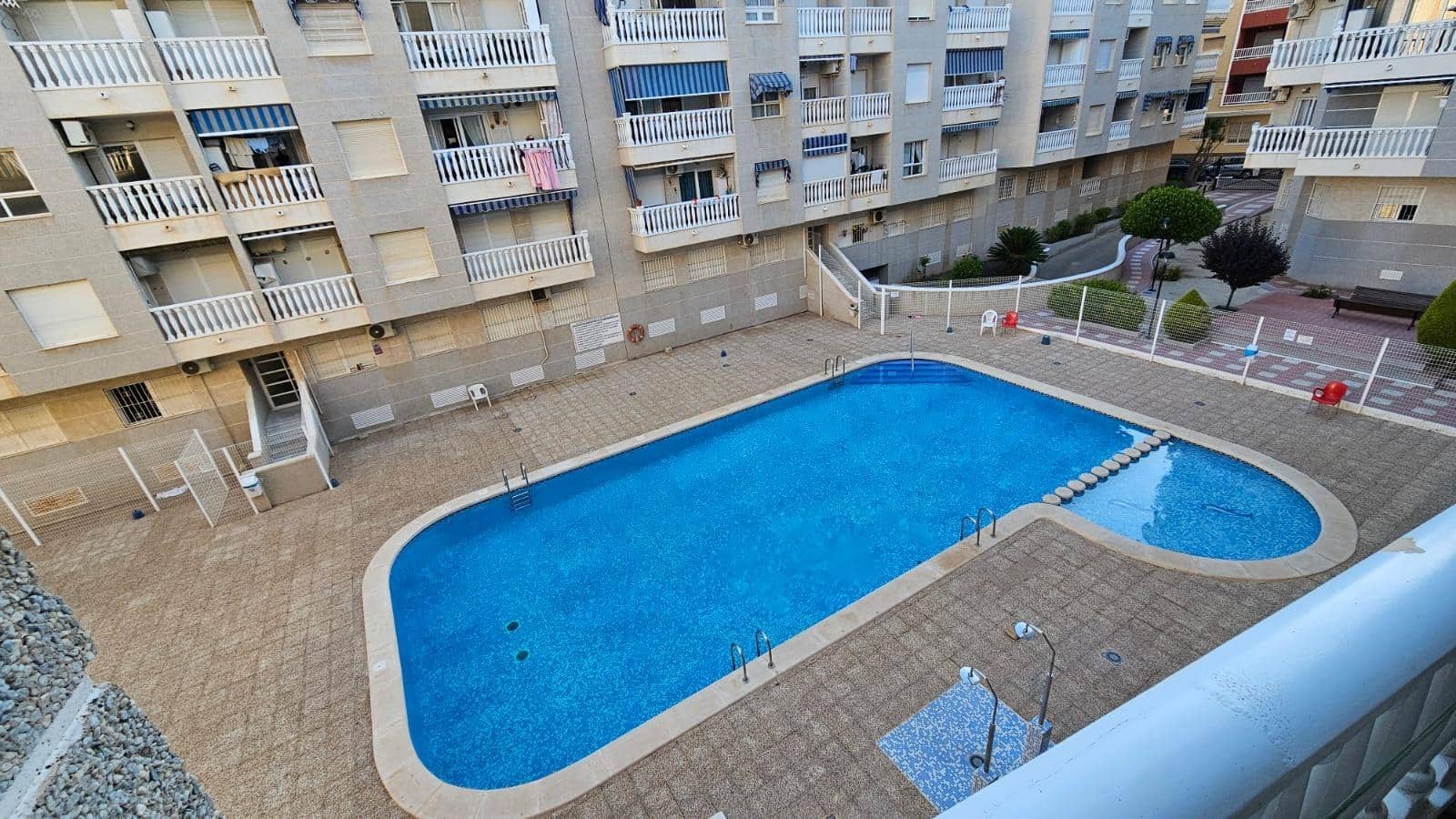1 Zimmer Apartment zu verkaufen in Torrevieja - 119.900 € (Ref: 9800668)