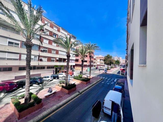2 chambre Appartement à vendre à Torrevieja avec piscine - 239 000 € (Ref: 9800670)