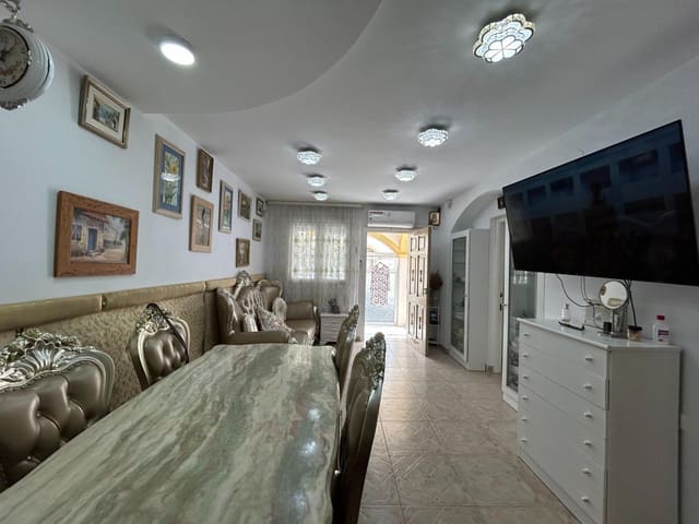 4 sovrum Lägenhet till salu i Playa Flamenca, Orihuela med pool garage - 210 000 € (Ref: 9804579)