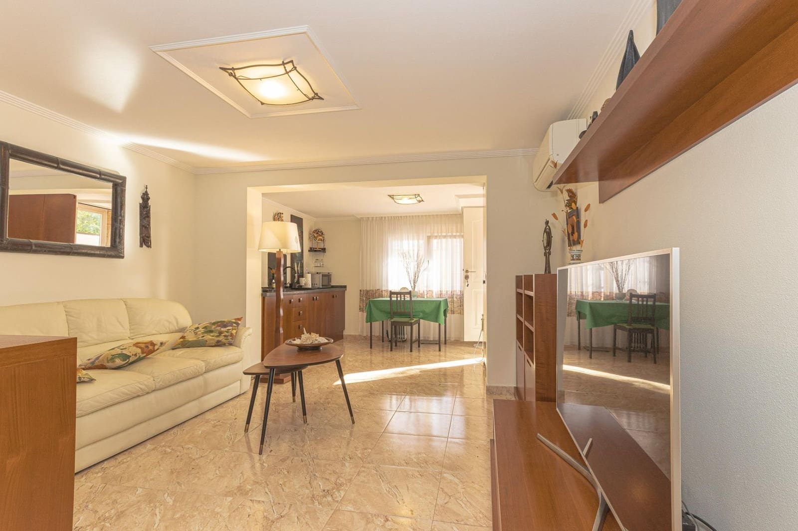 6 slaapkamer Villa te koop in Torrevieja met zwembad garage - € 930.000 (Ref: 9804581)