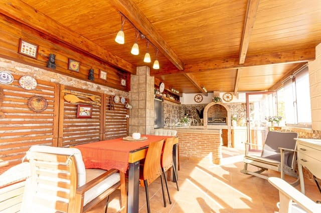 6 slaapkamer Villa te koop in Los Balcones - Los Altos, Torrevieja met zwembad garage - € 930.000 (Ref: 9804581)