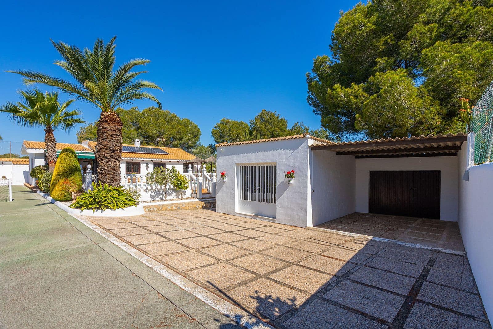 3 Zimmer Villa zu verkaufen in Orihuela Costa mit Pool - 499.000 € (Ref: 9812320)