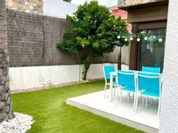 2 soveværelse Villa til salg i Cabo Roig med swimmingpool - € 299.000 (Ref: 9812321)
