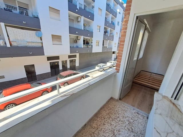 3 quarto Apartamento para venda em Centro, Torrevieja - 130 000 € (Ref: 9814403)