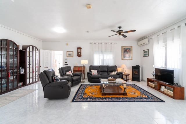 3 camera da letto Villa in vendita in La Zenia, Orihuela con piscina garage - 640.000 € (Rif: 9818106)