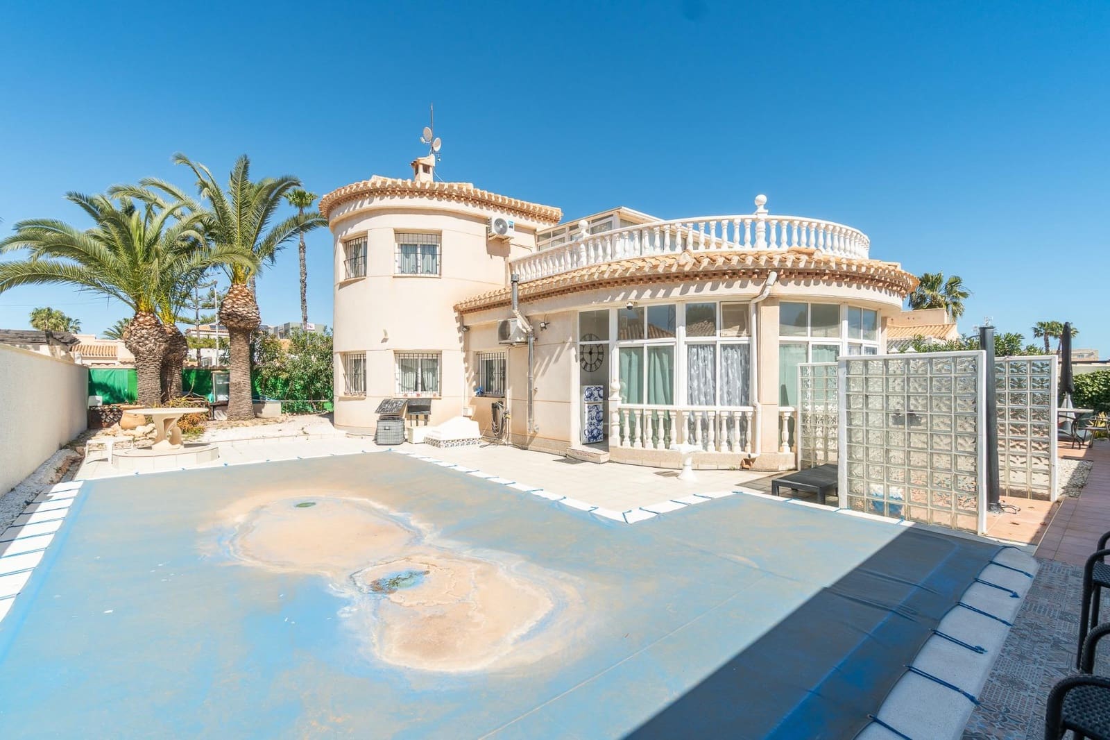 3 camera da letto Villa in vendita in La Zenia con piscina garage - 640.000 € (Rif: 9818106)