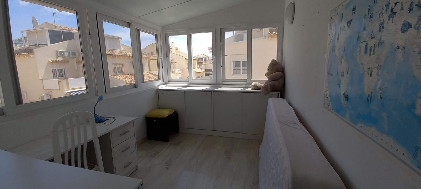 4 soveværelse Lejlighed til salg i Playa Flamenca med swimmingpool garage - € 210.000 (Ref: 9818109)