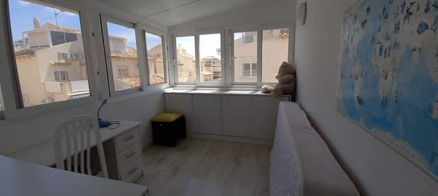 4 soveværelse Lejlighed til salg i Playa Flamenca, Orihuela med swimmingpool garage - € 210.000 (Ref: 9818109)