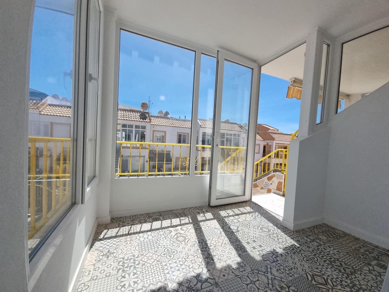 2 soverom Bungalow til salgs i Torrevieja - € 165 000 (Ref: 9822824)