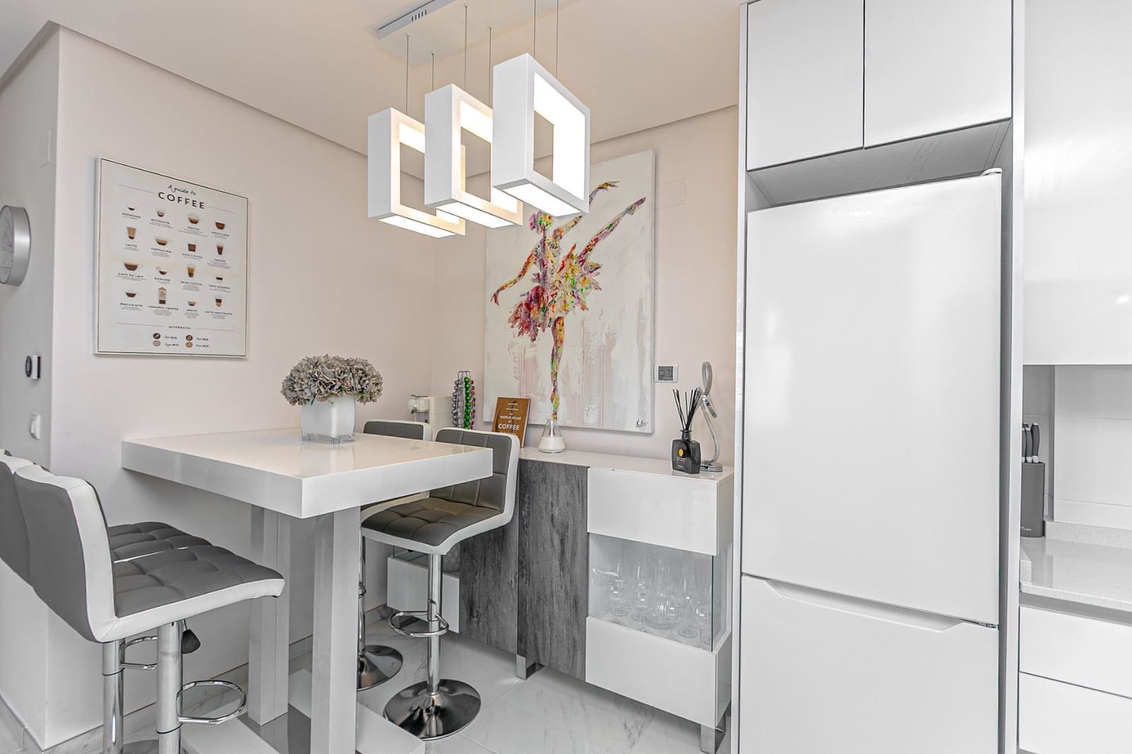 3 sovrum Lägenhet till salu i Orihuela Costa med pool garage - 274 995 € (Ref: 9822826)