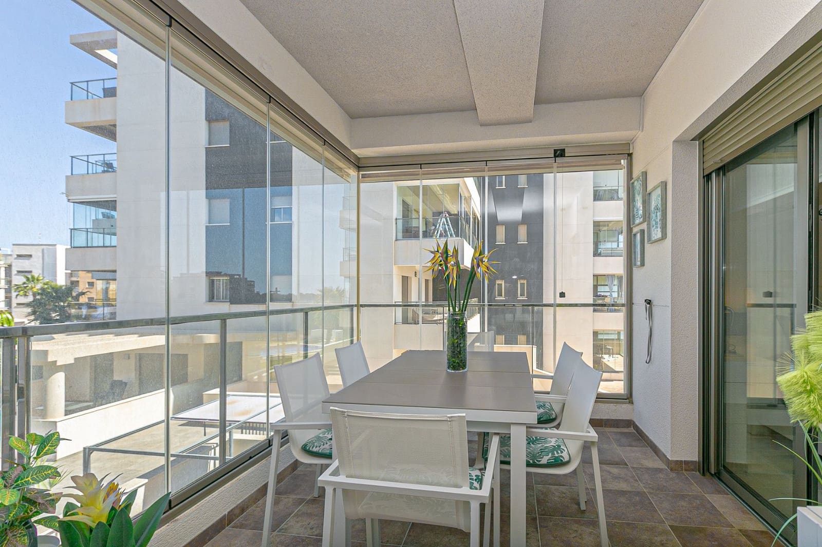 3 sovrum Lägenhet till salu i Orihuela Costa med pool garage - 274 995 € (Ref: 9822826)