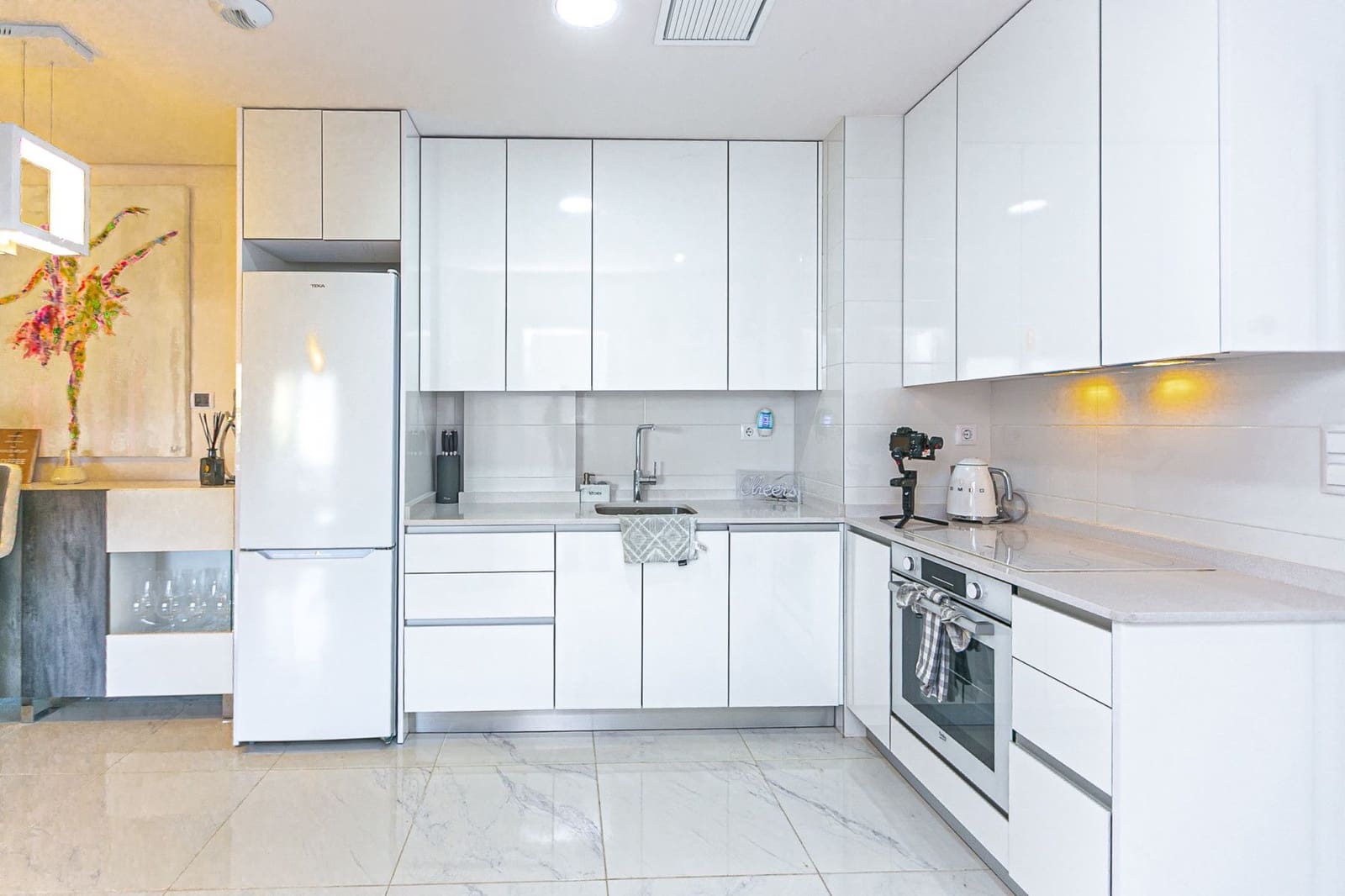 3 sovrum Lägenhet till salu i Orihuela Costa med pool garage - 274 995 € (Ref: 9822826)