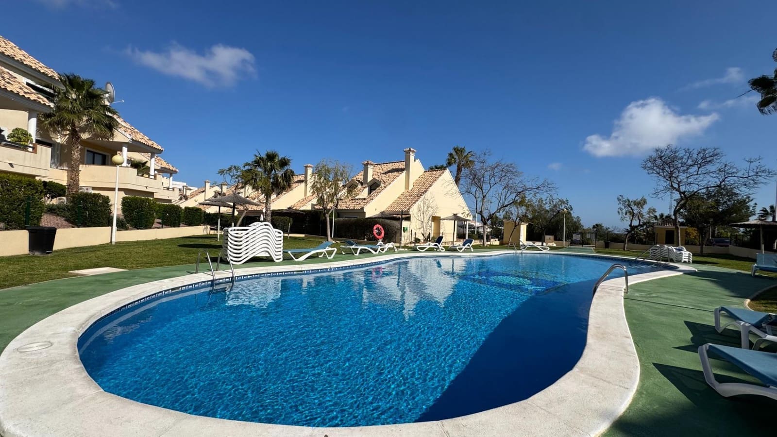 2 soveværelse Lejlighed til salg i Orihuela Costa med swimmingpool - € 249.000 (Ref: 9822830)