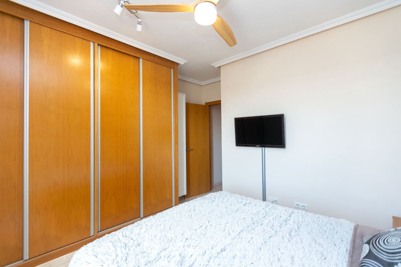 Casa de 2 habitaciones en Orihuela Costa en venta con piscina - 219.000 € (Ref: 9822832)