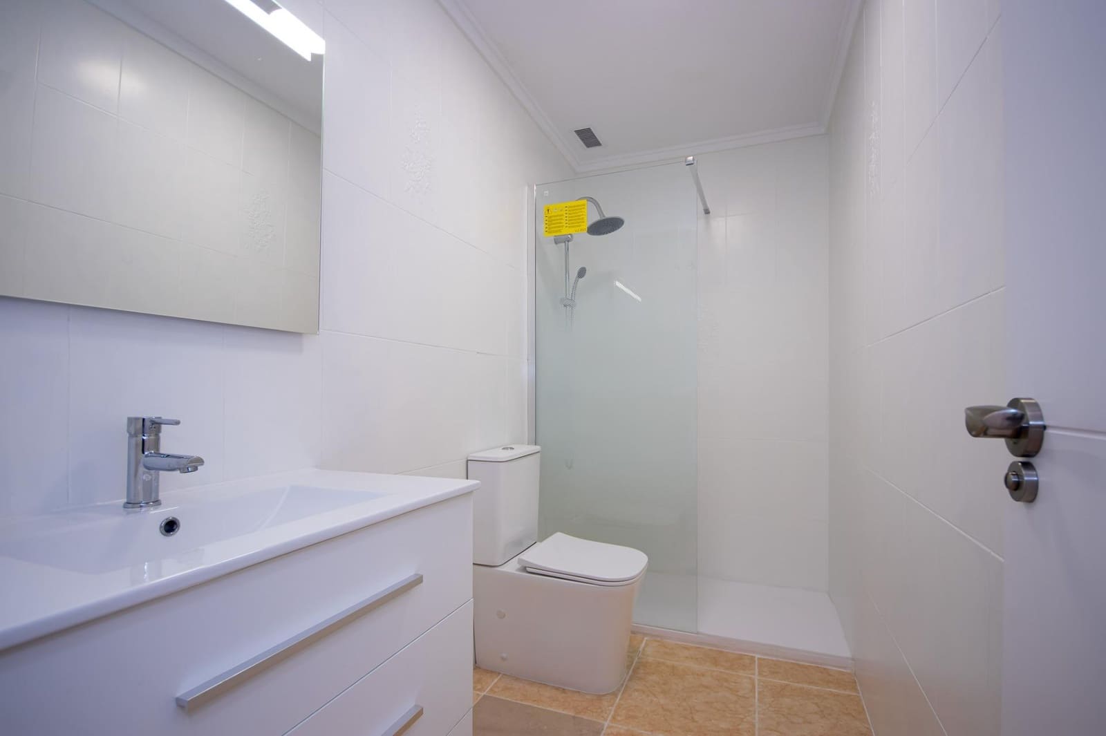 1 bedroom Apartment for sale in Torrevieja - € 137,500 (Ref: 9825471)
