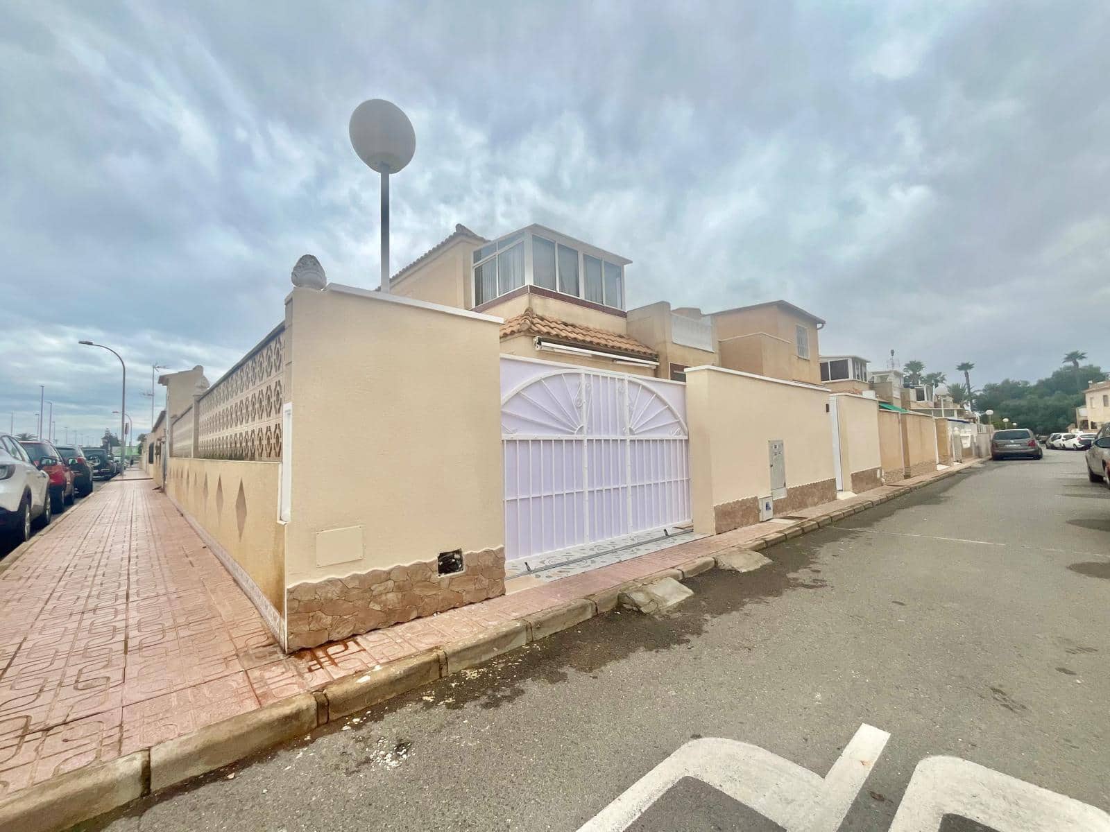 3 bedroom Bungalow for sale in Paraje Natural with pool garage - € 179,000 (Ref: 9826683)