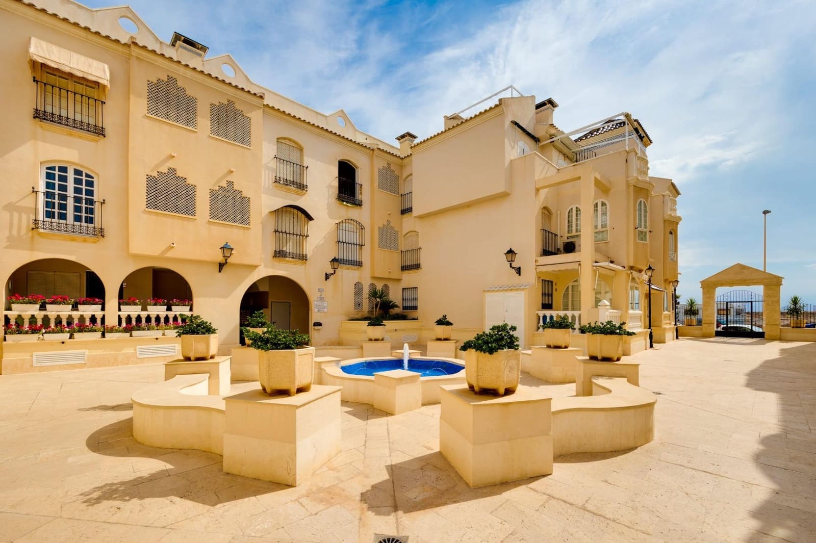 2 quarto Apartamento para venda em Torrevieja com piscina garagem - 239 500 € (Ref: 9831743)