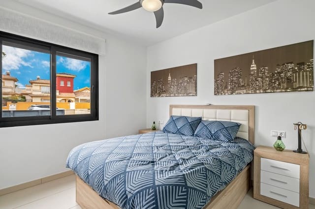 Apartamento de 2 habitaciones en Lomas de Cabo Roig - Los Dolses, Orihuela en venta con piscina - 234.900 € (Ref: 9831744)