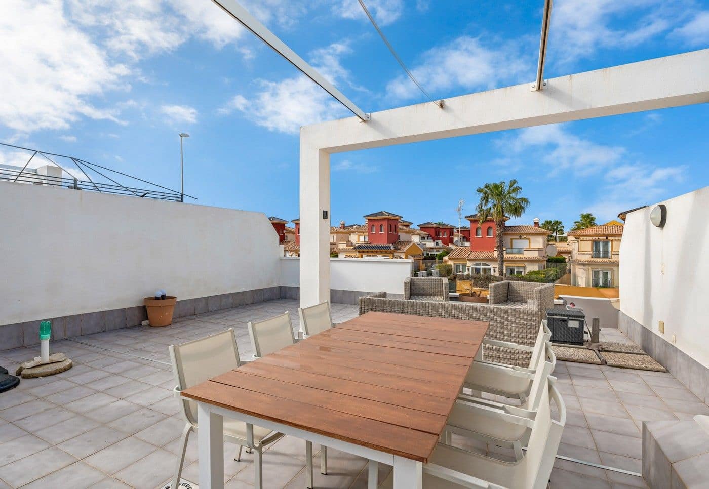 Apartamento de 2 habitaciones en Orihuela Costa en venta con piscina - 234.900 € (Ref: 9831744)