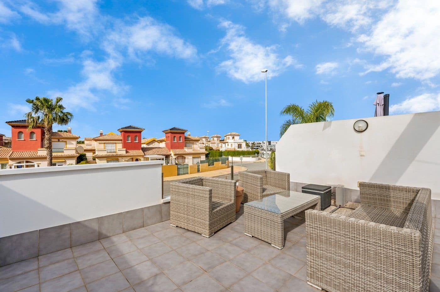 Apartamento de 2 habitaciones en Orihuela Costa en venta con piscina - 234.900 € (Ref: 9831744)