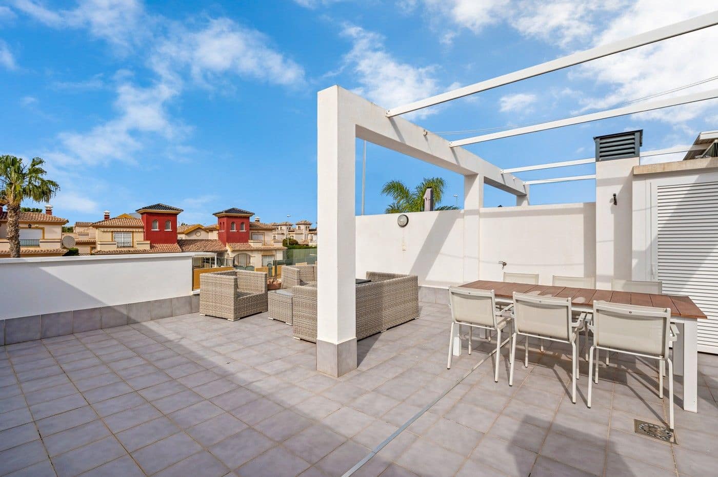 Apartamento de 2 habitaciones en Orihuela Costa en venta con piscina - 234.900 € (Ref: 9831744)