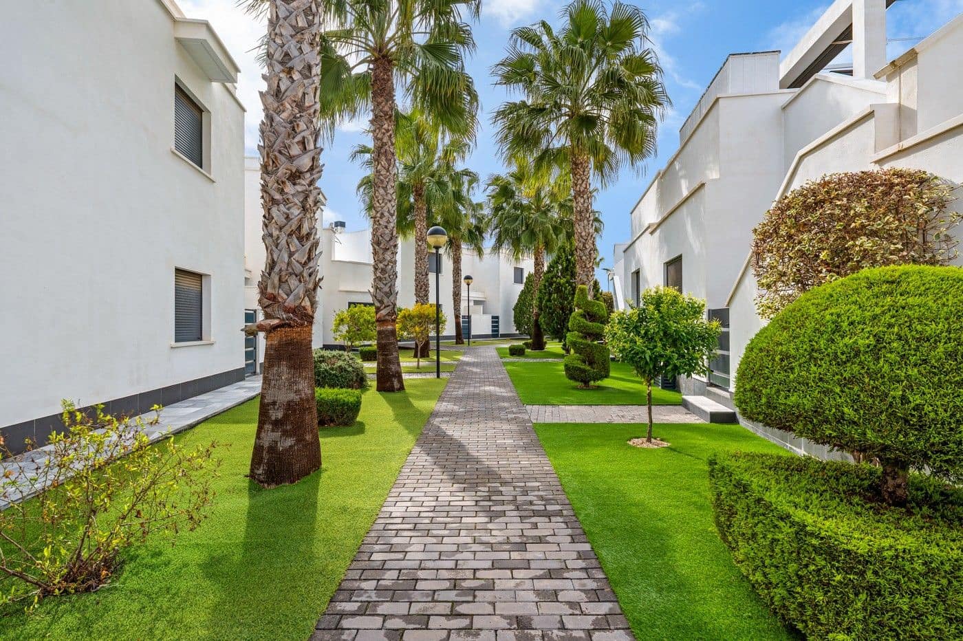 Apartamento de 2 habitaciones en Orihuela Costa en venta con piscina - 234.900 € (Ref: 9831744)
