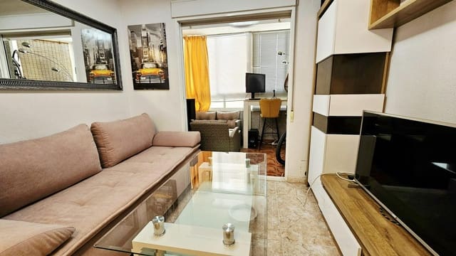 2 chambre Appartement à vendre à Nueva Torrevieja, Torrevieja avec piscine - 145 500 € (Ref: 9831745)