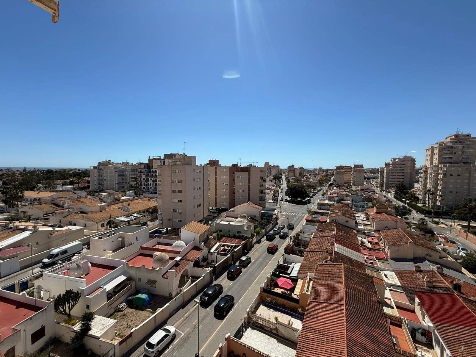 2 bedroom Apartment for sale in Torrevieja with pool - € 145,000 (Ref: 9831747)