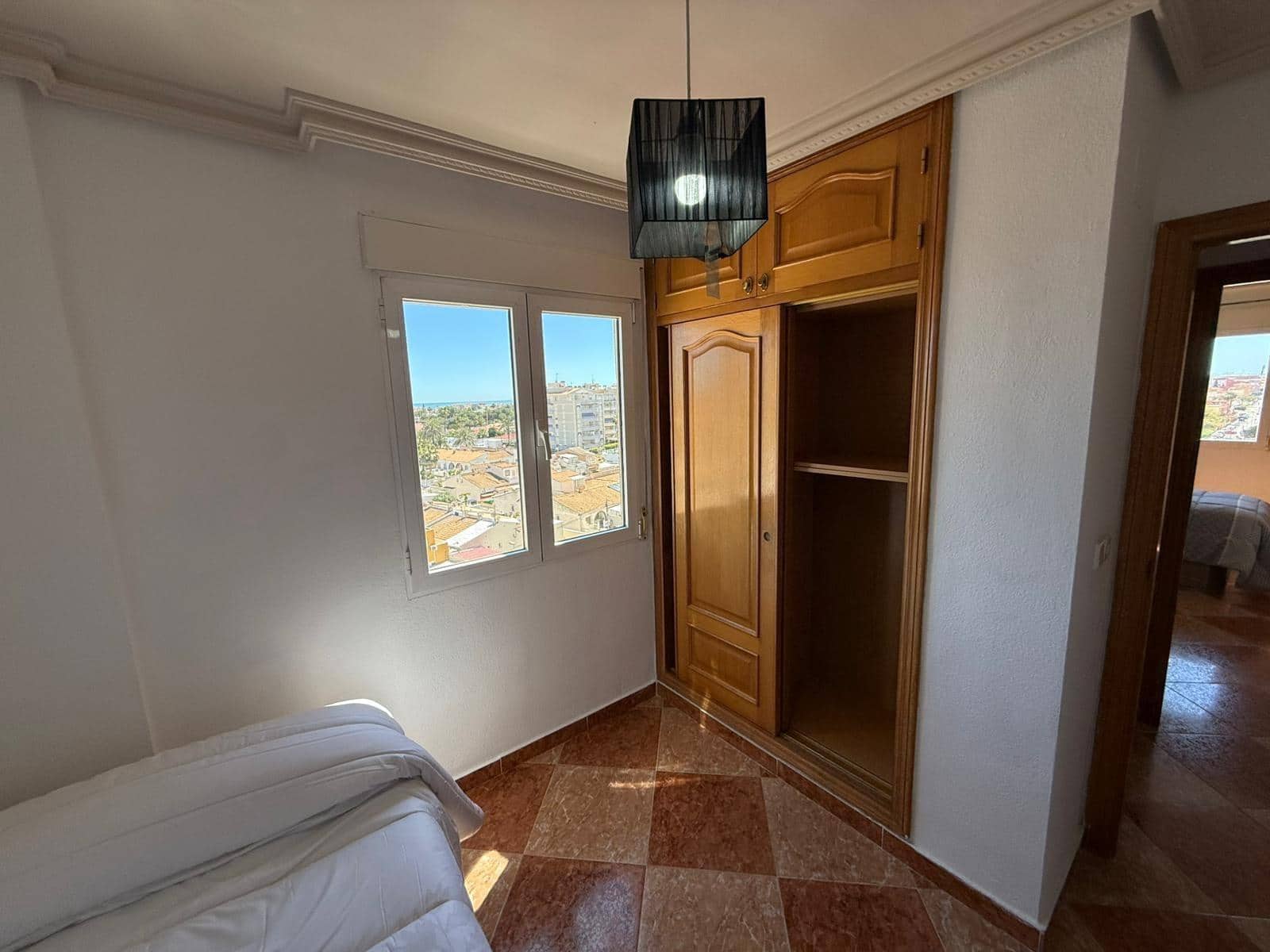 2 bedroom Apartment for sale in Torrevieja with pool - € 145,000 (Ref: 9831747)
