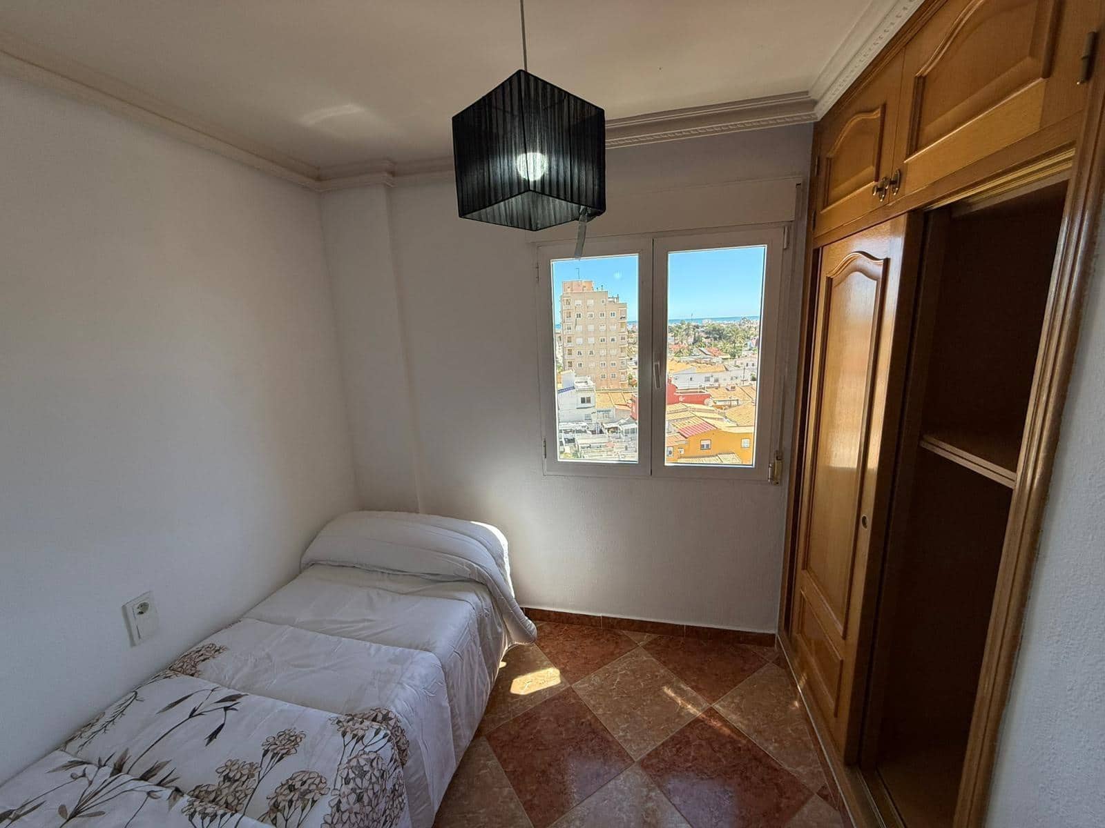 2 bedroom Apartment for sale in Torrevieja with pool - € 145,000 (Ref: 9831747)