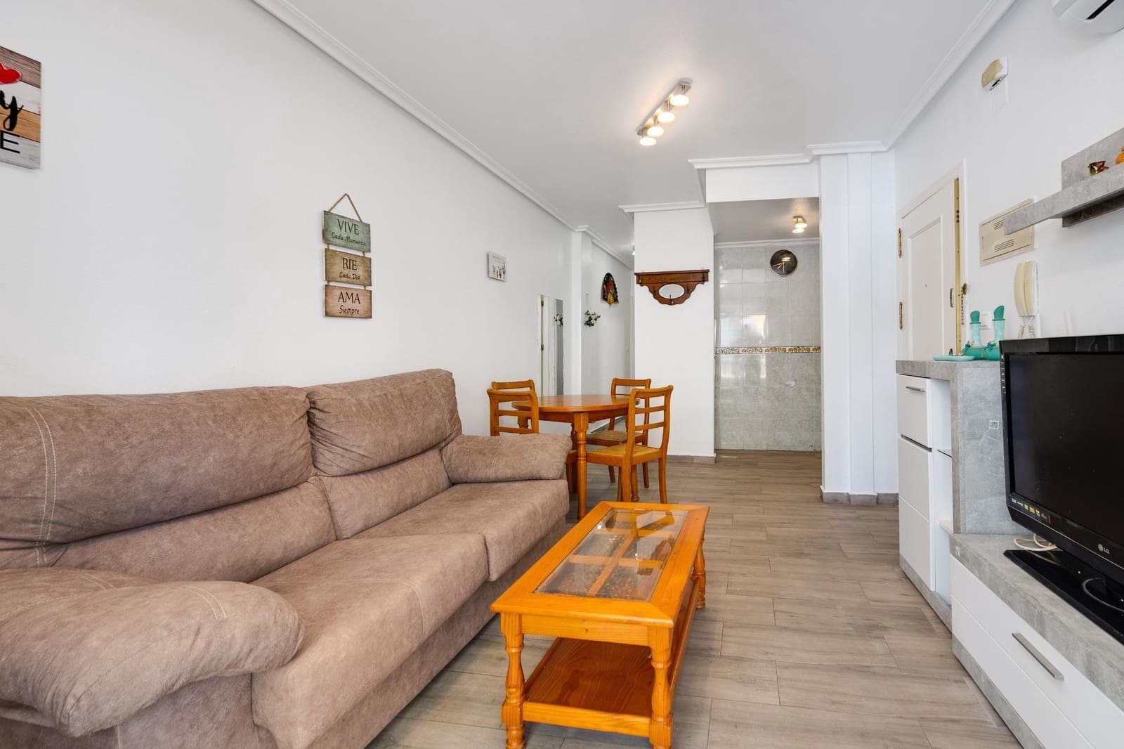 2 sypialnia Apartament na sprzedaż w Torrevieja - 149 900 € (Ref: 9831748)