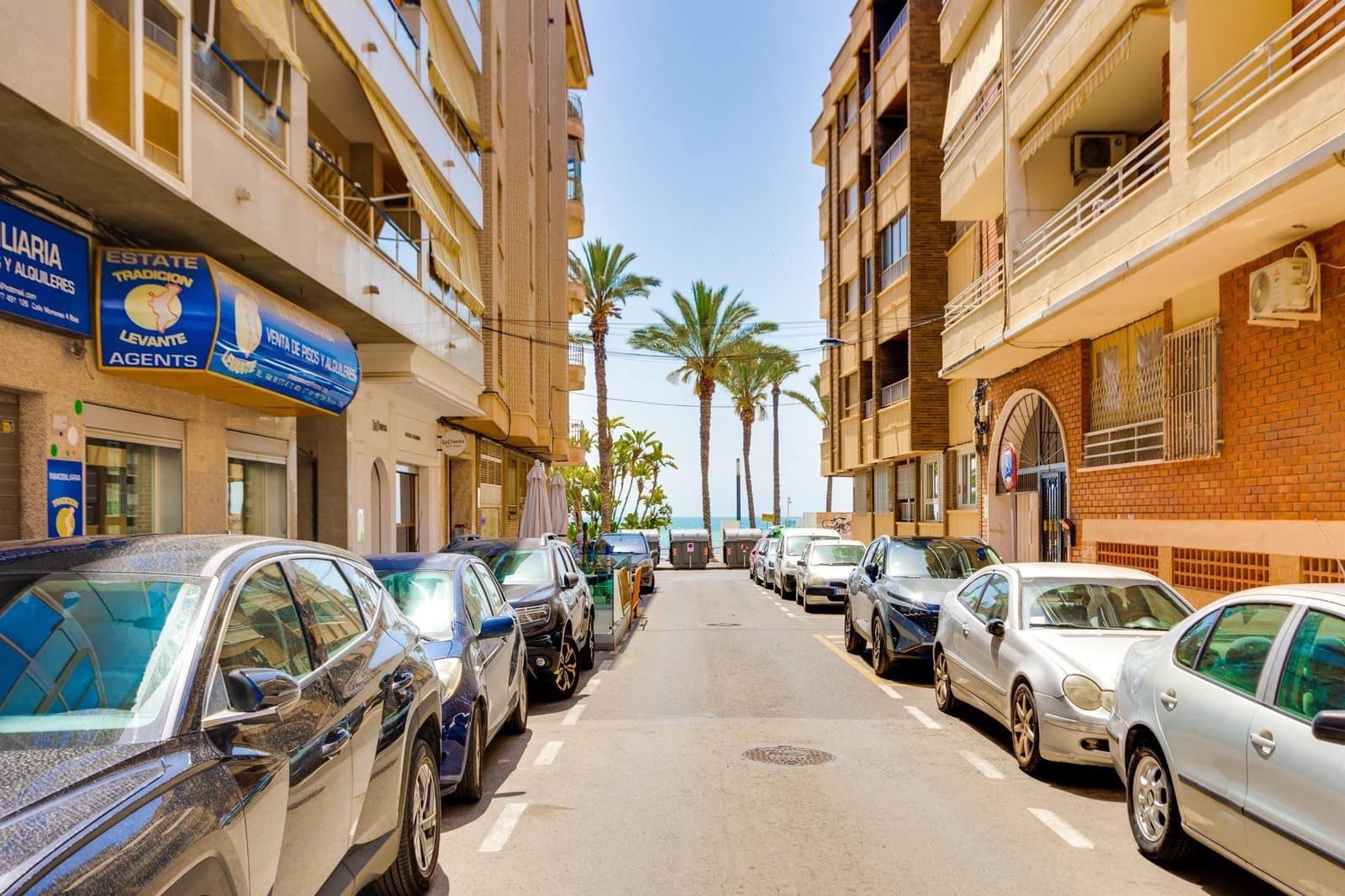 2 sypialnia Apartament na sprzedaż w Torrevieja - 149 900 € (Ref: 9831748)
