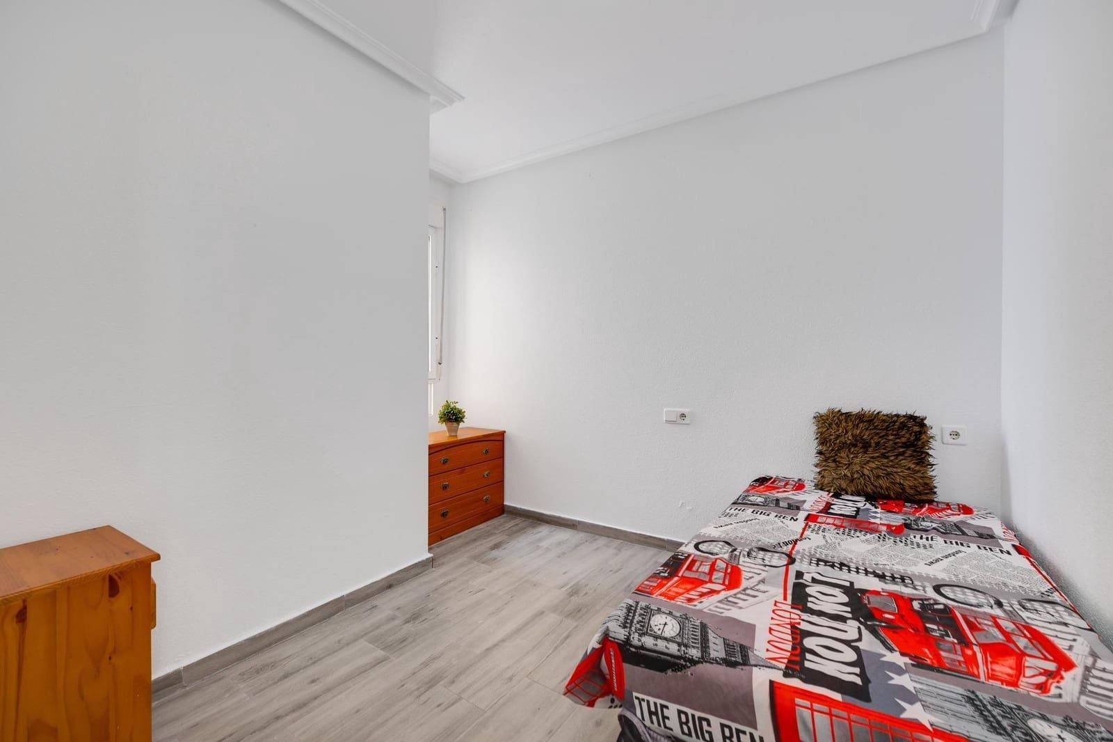 2 sypialnia Apartament na sprzedaż w Torrevieja - 149 900 € (Ref: 9831748)