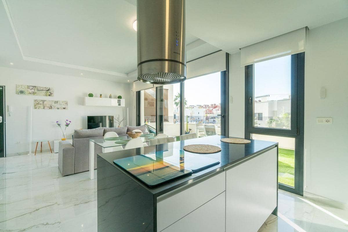 2 bedroom Apartment for sale in Orihuela Costa with pool garage - € 325,000 (Ref: 9831751)