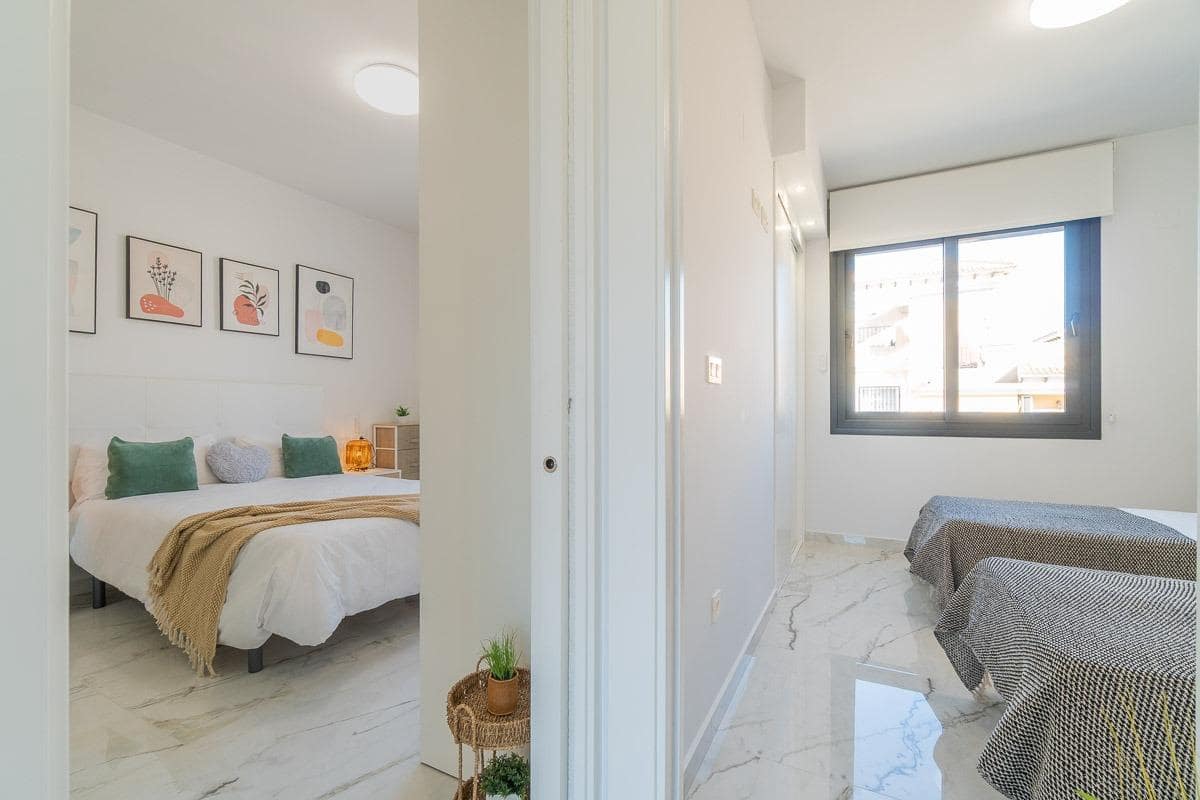2 bedroom Apartment for sale in Orihuela Costa with pool garage - € 325,000 (Ref: 9831751)