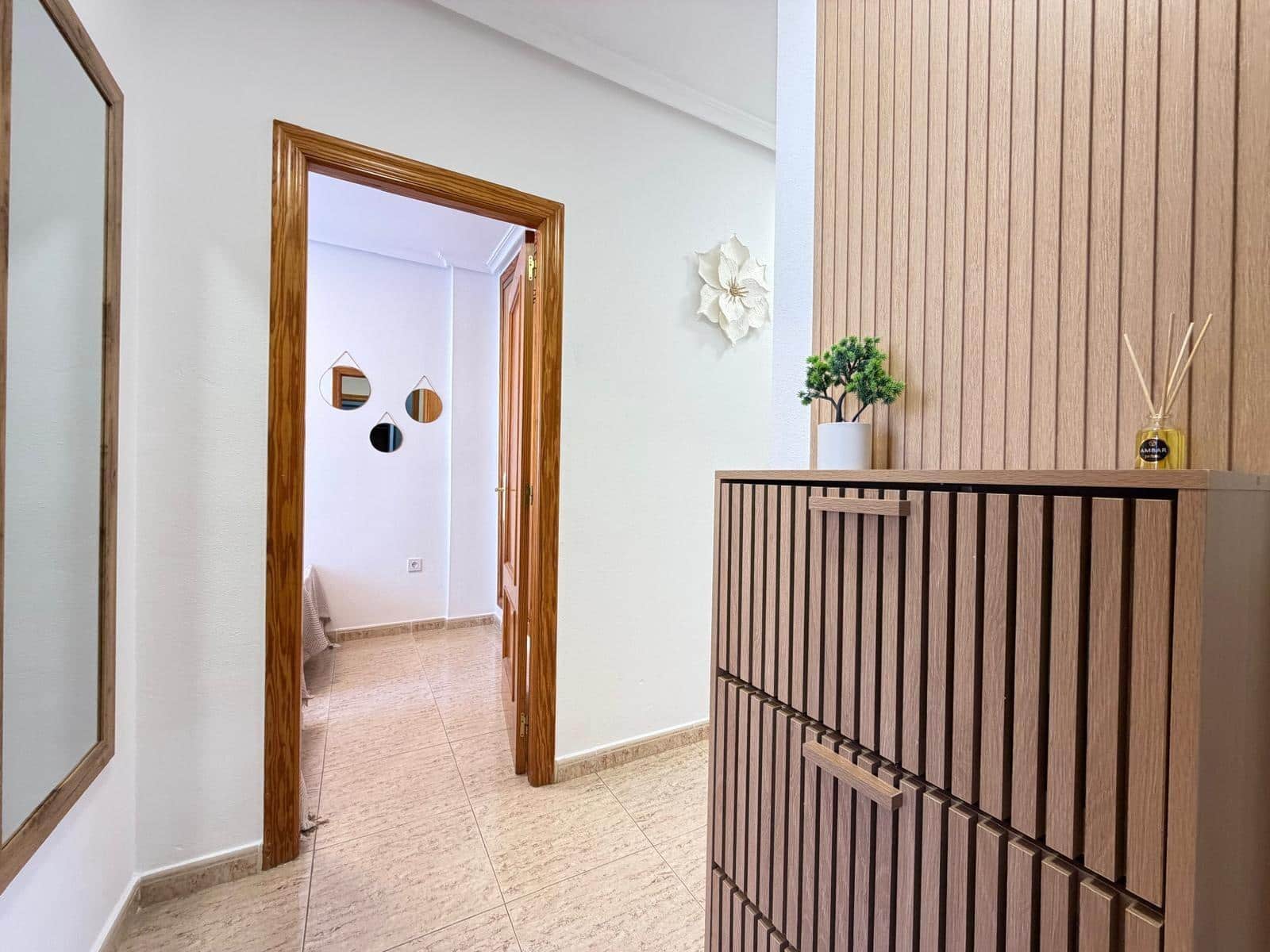 2 makuuhuone Huoneisto myytävänä paikassa Torrevieja mukana uima-altaan - 149 900 € (Ref: 9833926)