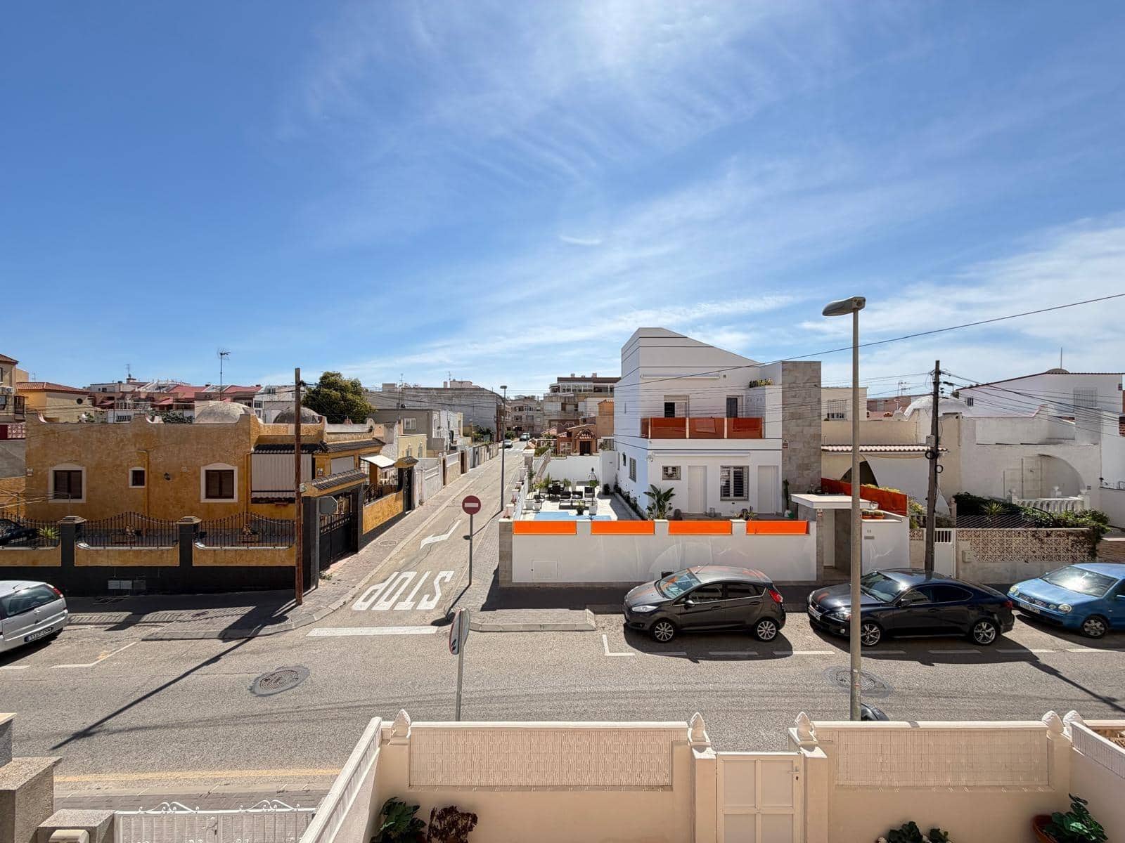 2 makuuhuone Huoneisto myytävänä paikassa Torrevieja mukana uima-altaan - 149 900 € (Ref: 9833926)
