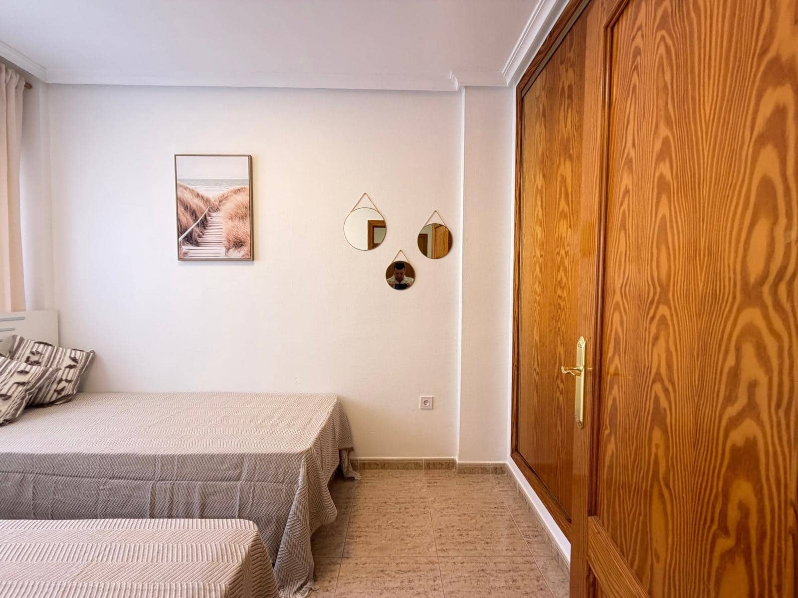 2 makuuhuone Huoneisto myytävänä paikassa Torrevieja mukana uima-altaan - 149 900 € (Ref: 9833926)
