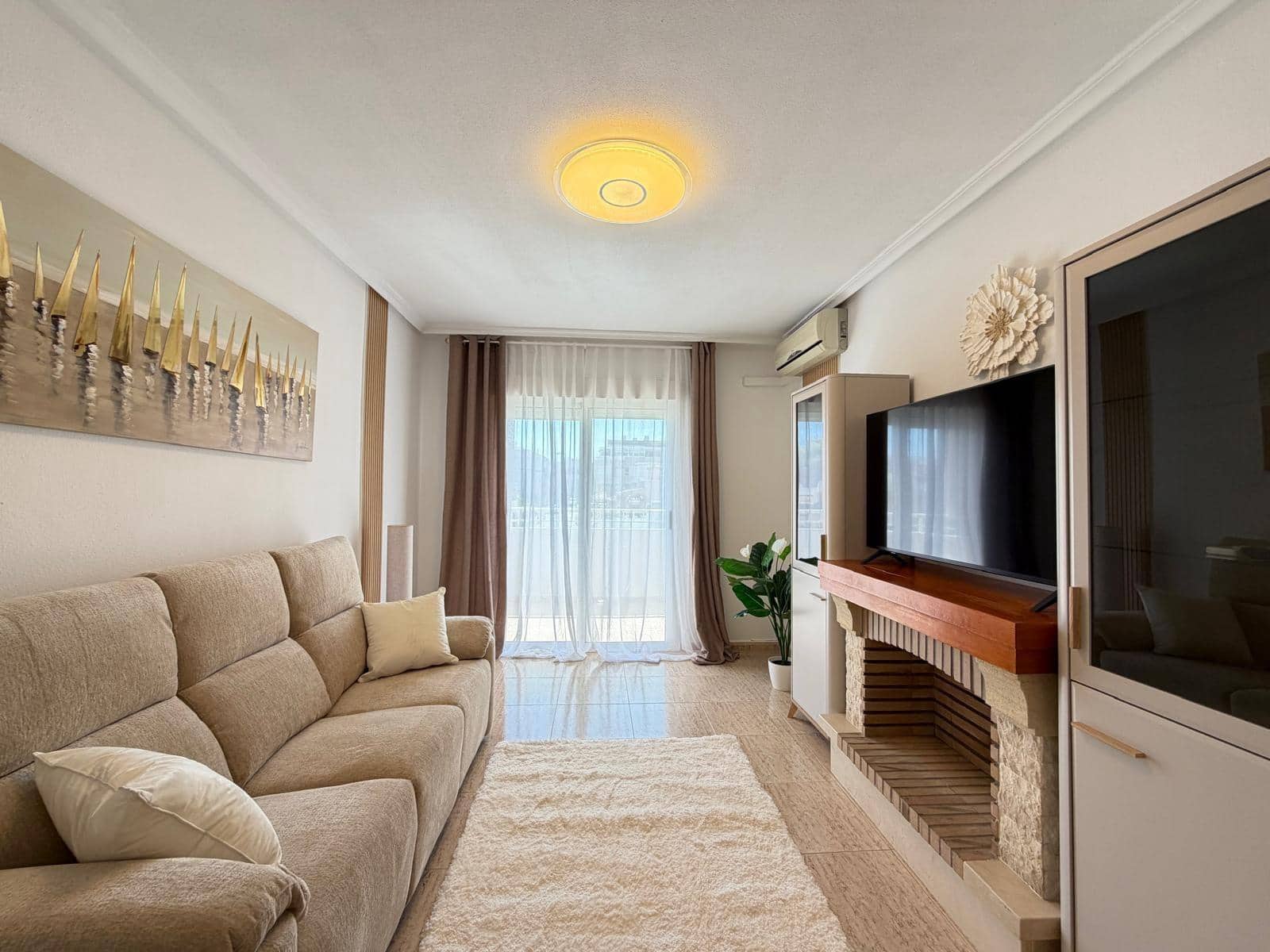 2 makuuhuone Huoneisto myytävänä paikassa Torrevieja mukana uima-altaan - 149 900 € (Ref: 9833926)
