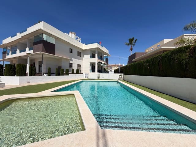 4 sypialnia Willa na sprzedaż w Ciudad Quesada, Rojales z basenem garażem - 420 000 € (Ref: 9833928)