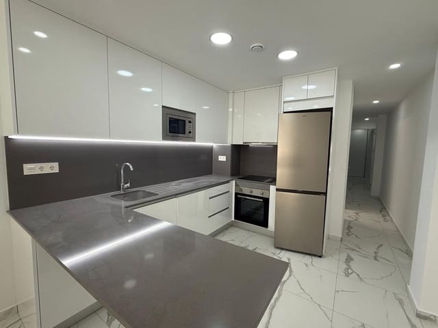 2 slaapkamer Appartement te koop in Avenida Habaneras - Curva de Palangre, Torrevieja - € 289.900 (Ref: 9833935)