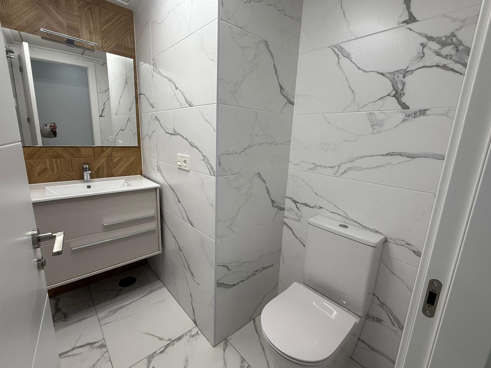 2 slaapkamer Appartement te koop in Torrevieja - € 289.900 (Ref: 9833935)