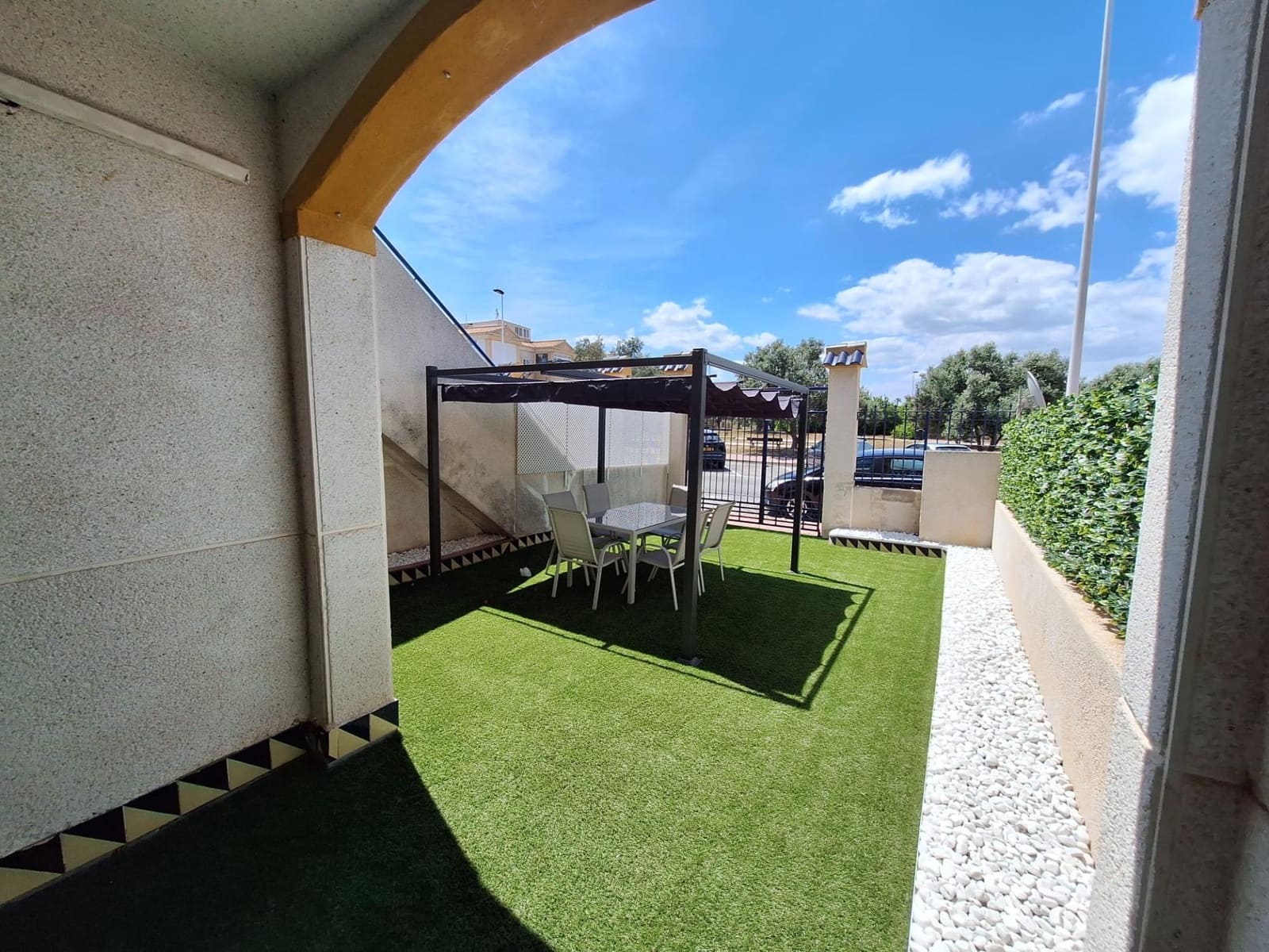 2 soverom Bungalow til salgs i Torrevieja med svømmebasseng - € 199 900 (Ref: 9833939)