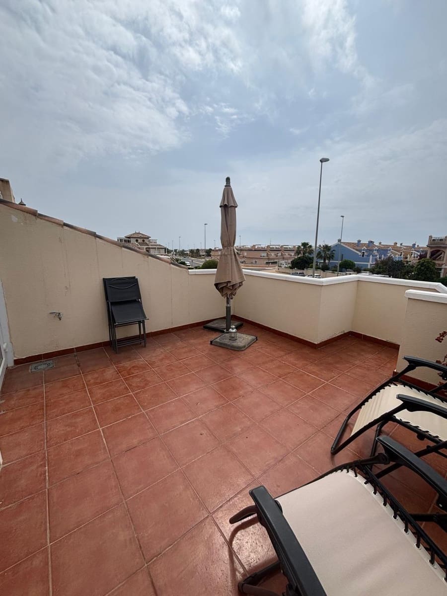 2 chambre Villa/Maison Mitoyenne à vendre à Orihuela Costa avec piscine - 268 000 € (Ref: 9836584)