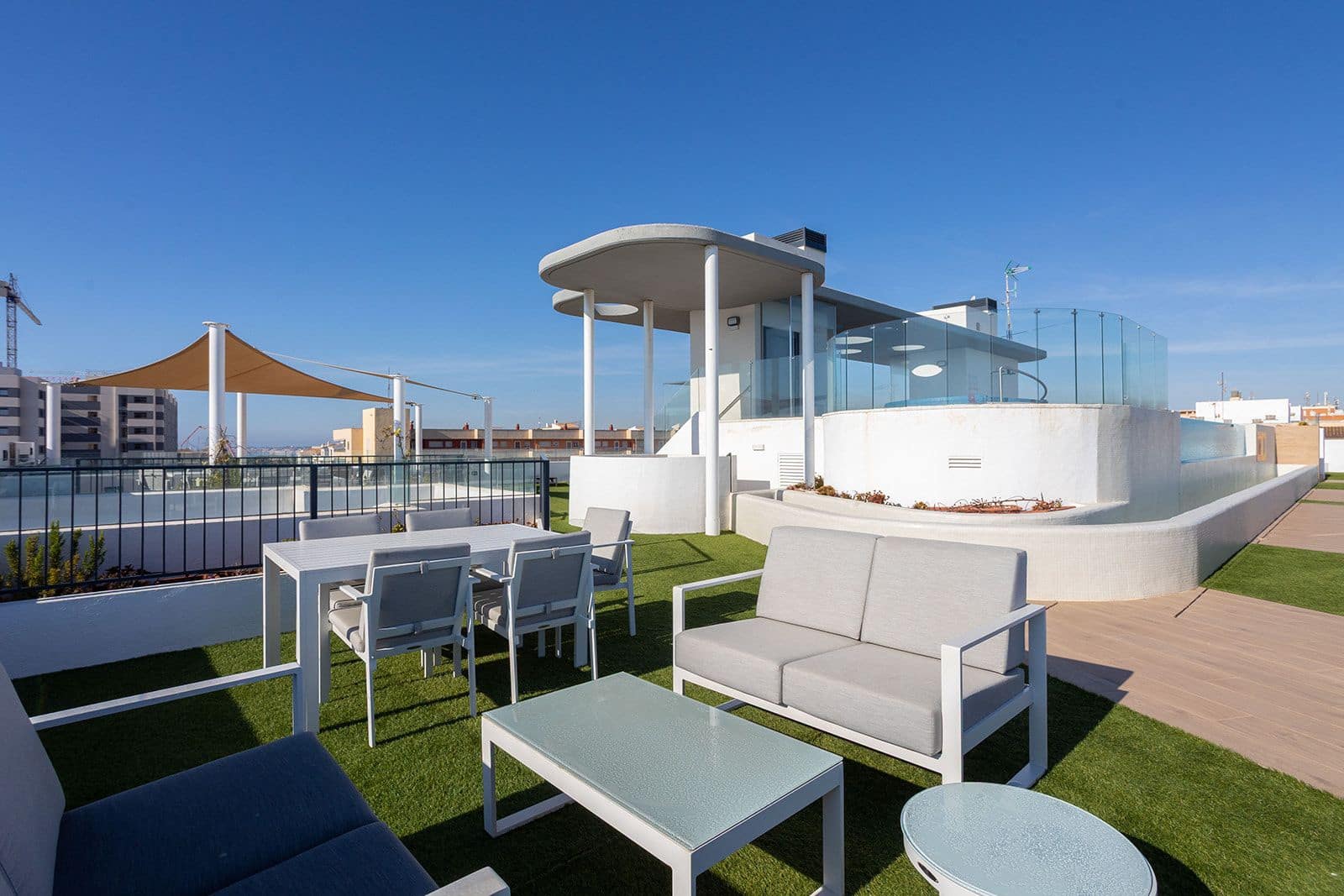2 chambre Appartement à vendre à Punta Prima avec piscine - 519 000 € (Ref: 9843731)