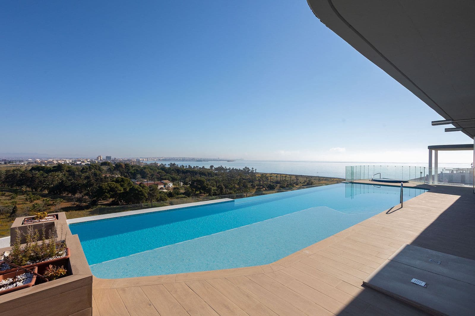 2 chambre Appartement à vendre à Punta Prima avec piscine - 519 000 € (Ref: 9843731)