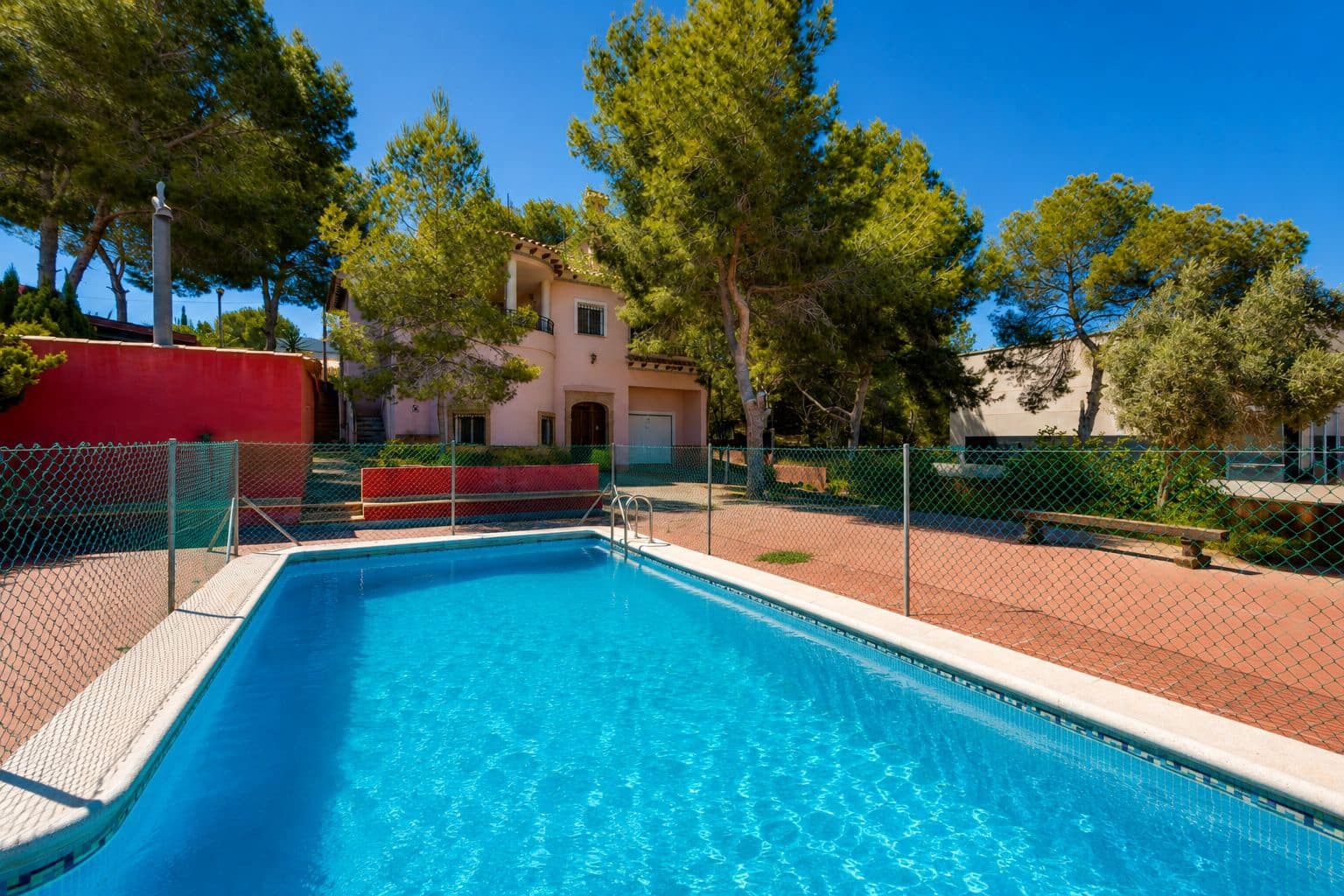 5 bedroom Villa for sale in San Miguel de Salinas with pool garage - € 495,000 (Ref: 9846646)